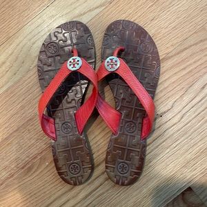 Tory Burch leather flip flops fair condition